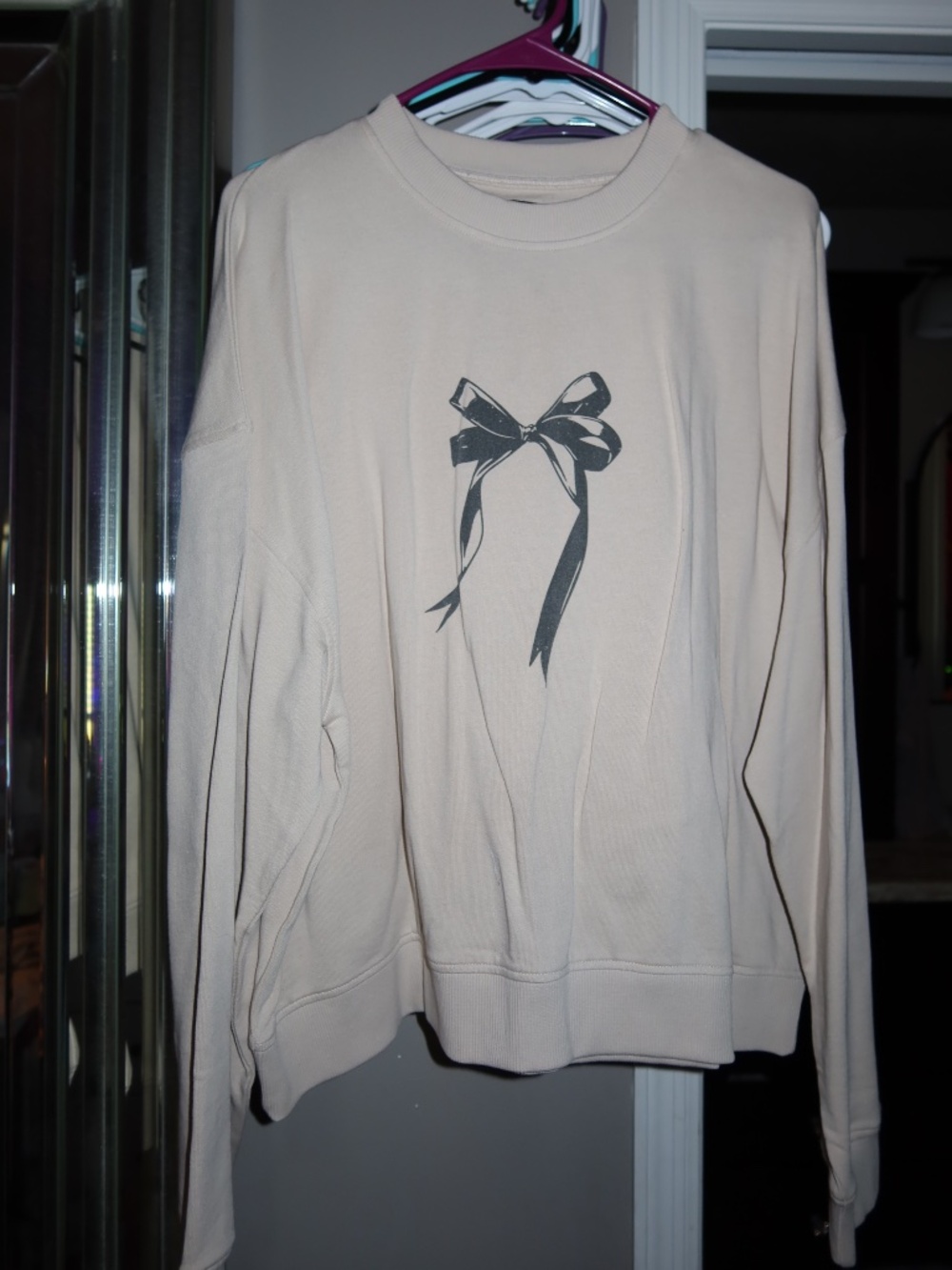 Sweatshirt